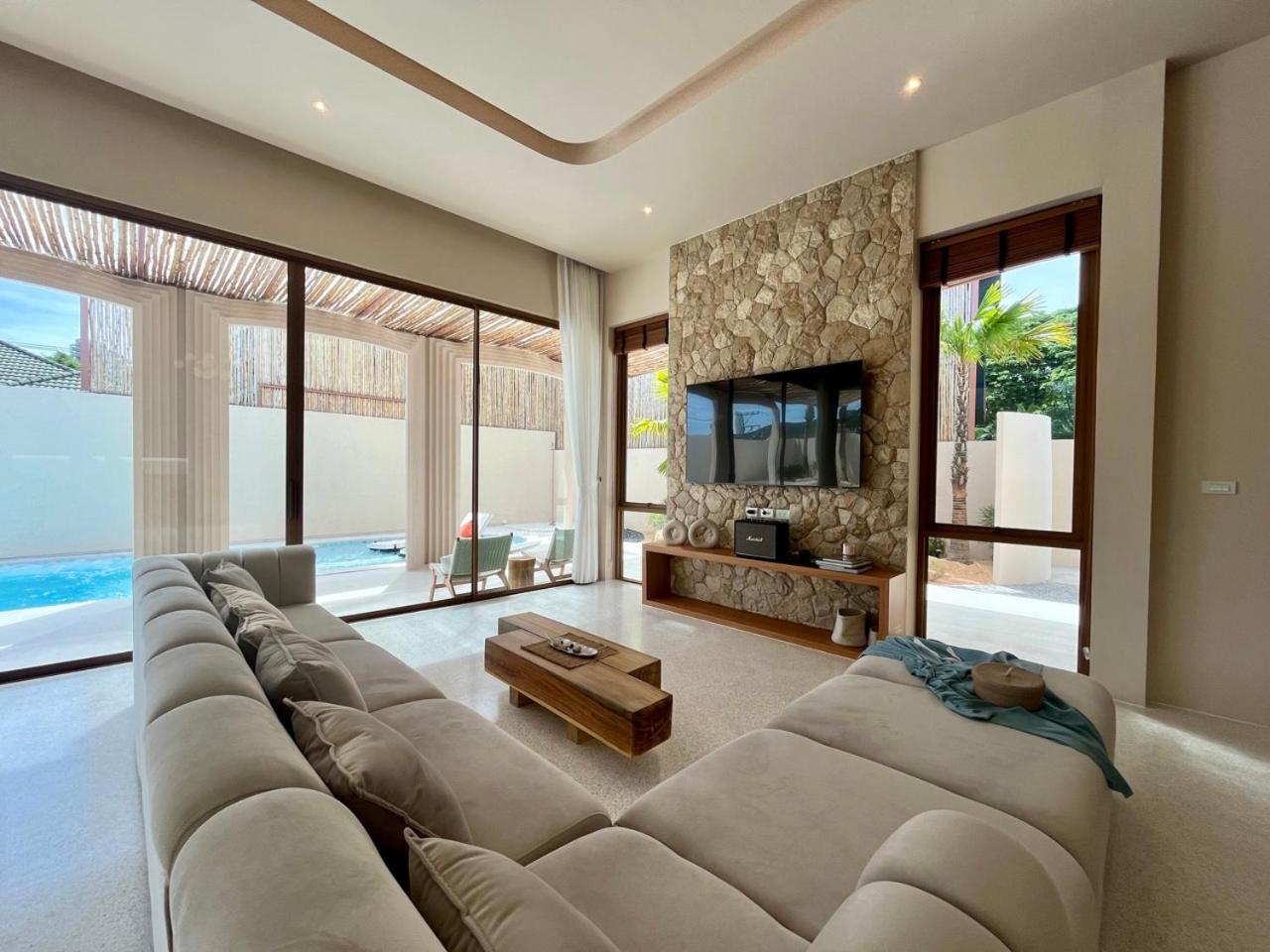 5 Bedrooms Luxury Pool Villa Jomtien Exterior photo